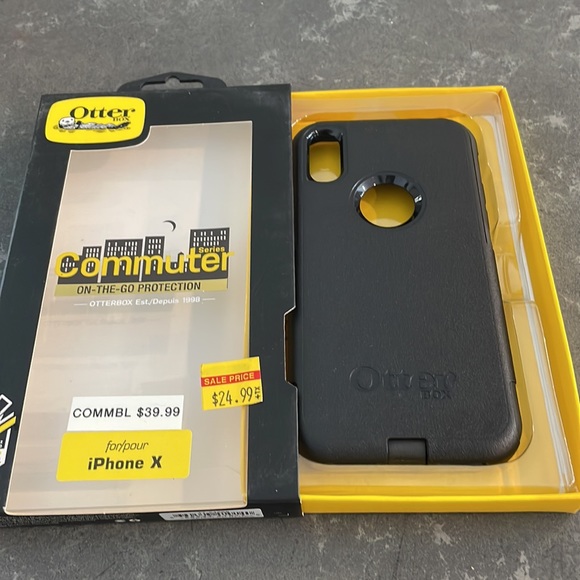 iPhone X OtterBox case - Picture 2 of 3